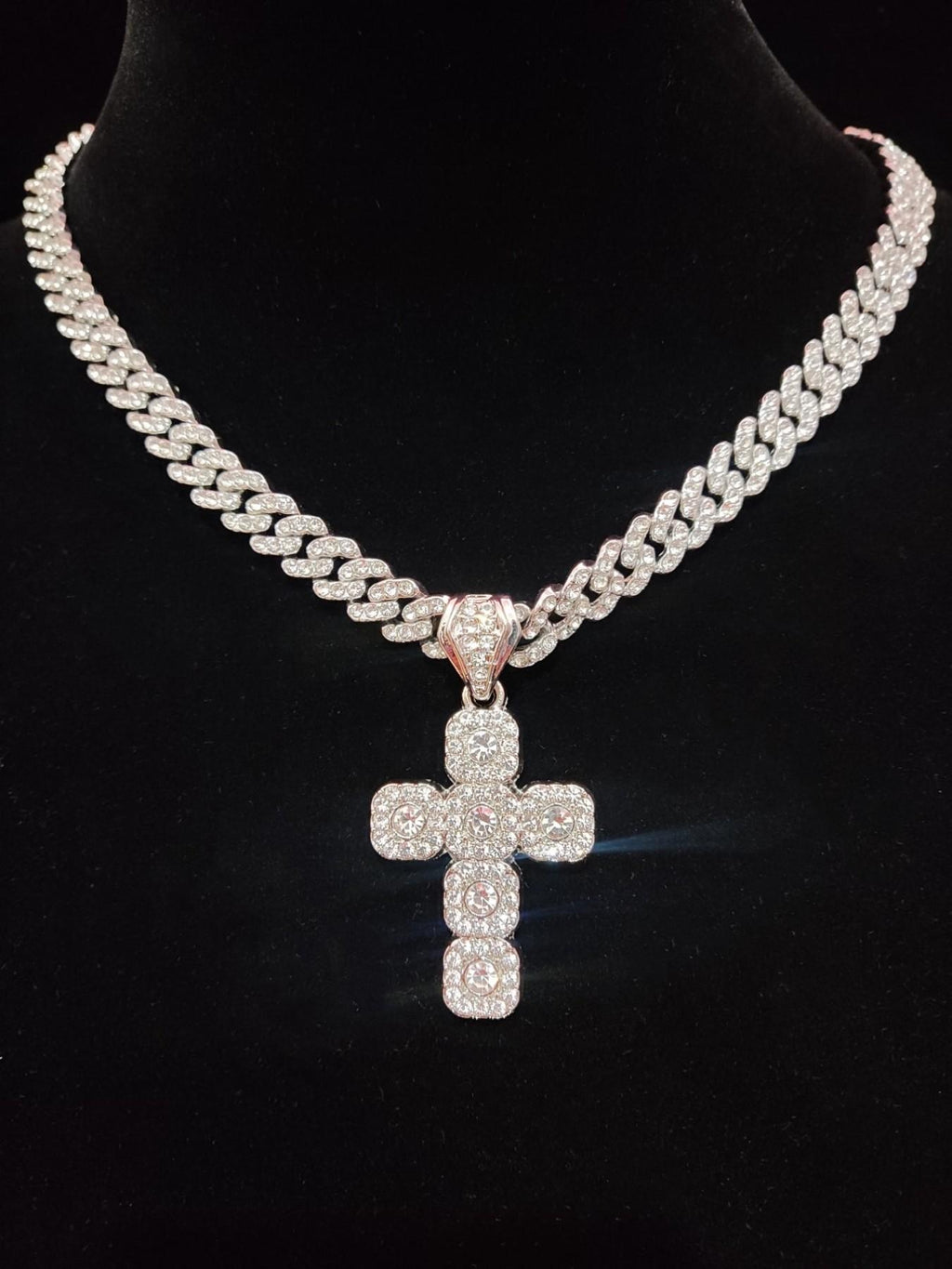 💎 Cash on Delivery 🎵 Hip Hop Artificial Diamond Cross Pendant Necklace – Zinc Alloy + Rhinestone, Bling Cuban Link Chain, 8.8×4.8cm Pendant – Streetwear Jewelry Gift for Men & Women – Free Shipping